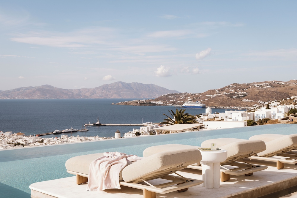 Lovia Mykonos — Swimming pool in Mykonos Town, South Aegean
