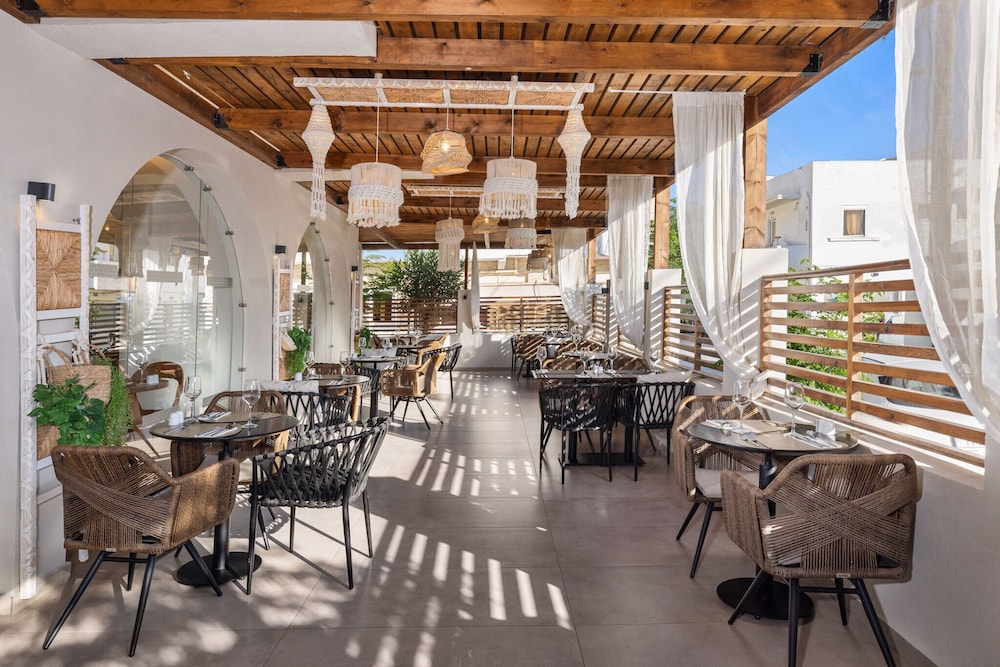 Cabana Blu Hotel & Suites — Restaurant & bars in Kardamena, South Aegean