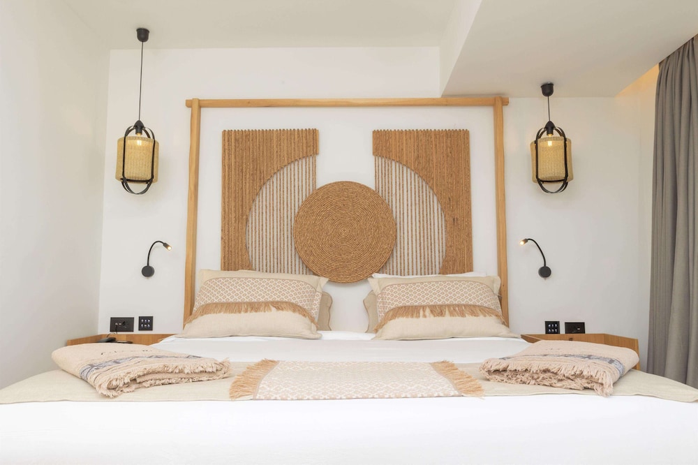 Cabana Blu Hotel & Suites — Hotel rooms in Kardamena, South Aegean