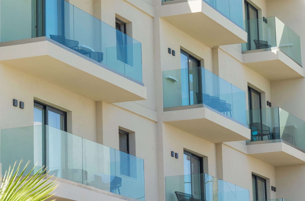 Cabana Blu Hotel & Suites — Hotel building in Kardamena, South Aegean