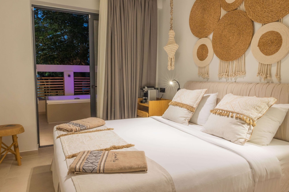 Cabana Blu Hotel & Suites — Hotel rooms in Kardamena, South Aegean