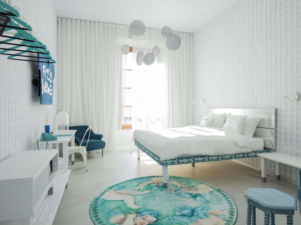 25hours Hotel Florence Piazza San Paolino — Hotel rooms in Florence, Tuscany