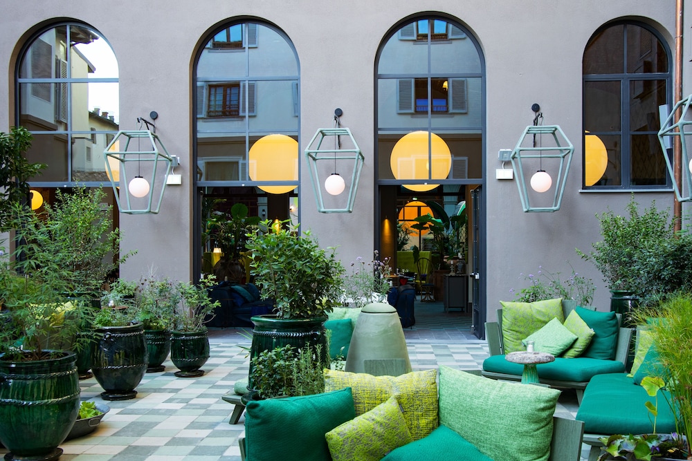 25hours Hotel Florence Piazza San Paolino — Hotel building in Florence, Tuscany