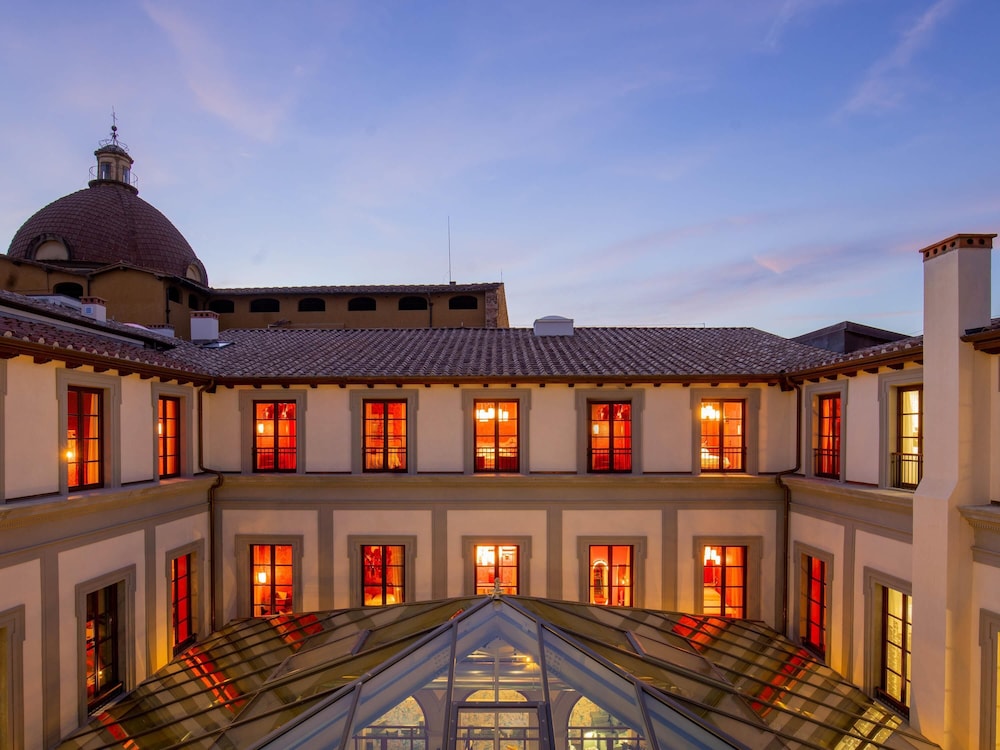 25hours Hotel Florence Piazza San Paolino — Hotel building in Florence, Tuscany