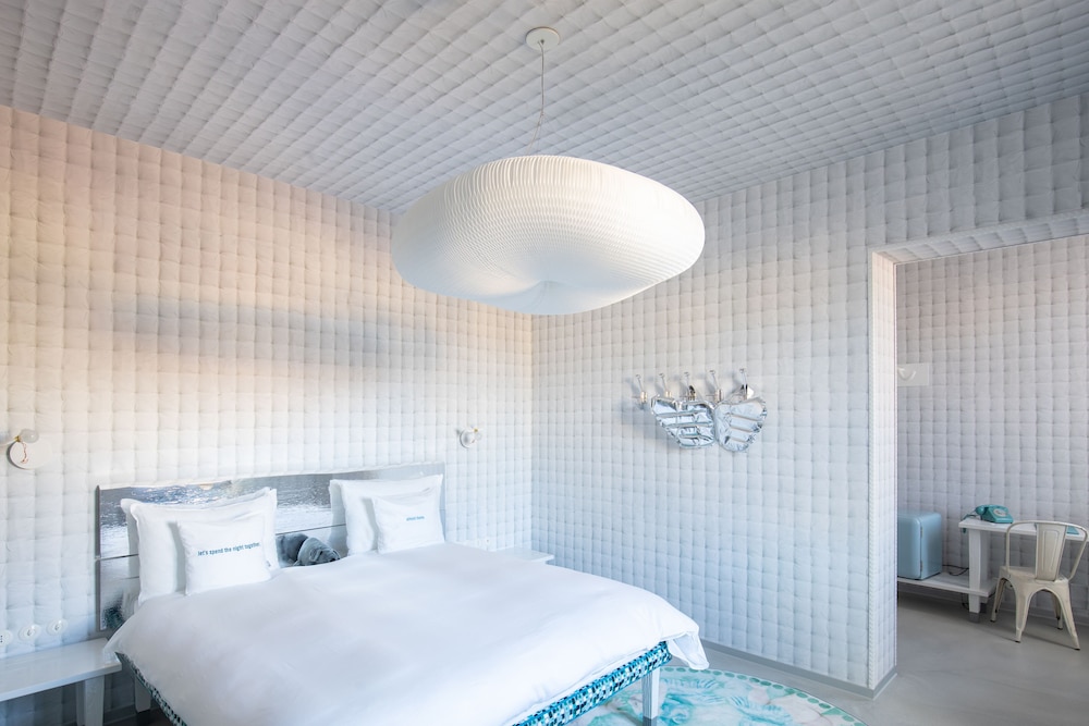 25hours Hotel Florence Piazza San Paolino — Hotel rooms in Florence, Tuscany