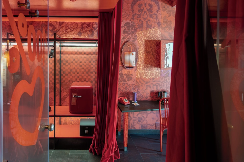 25hours Hotel Florence Piazza San Paolino — Hotel rooms in Florence, Tuscany