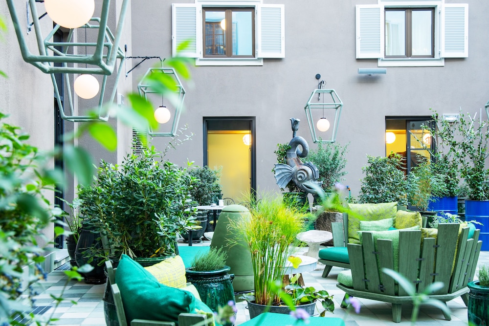 25hours Hotel Florence Piazza San Paolino — Hotel building in Florence, Tuscany