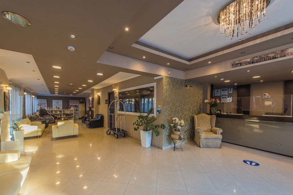 Planos Beach Hotel — Hotel building in Tsilivi, Ionian Islands