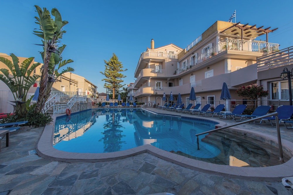 Planos Beach Hotel — Main photo in Tsilivi, Ionian Islands
