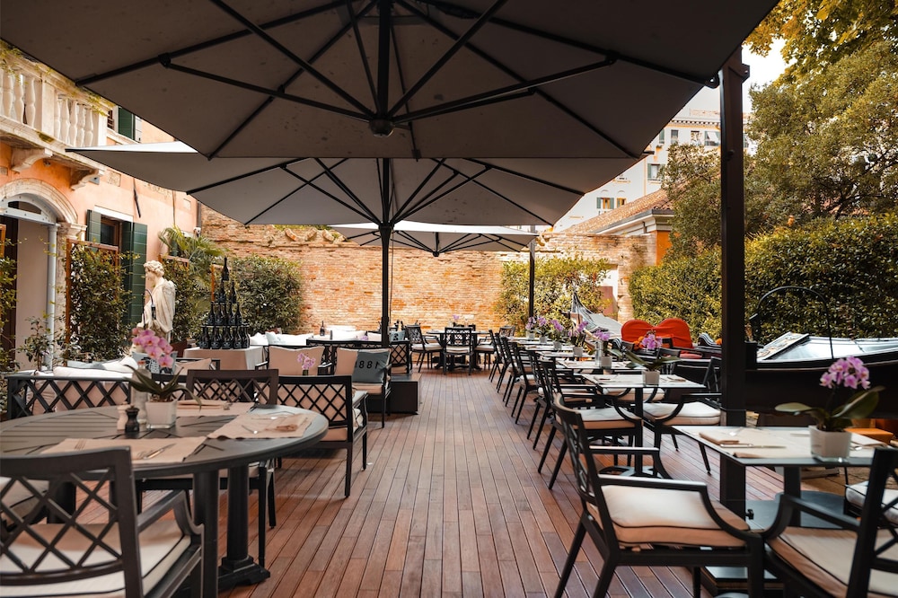 Radisson Collection Hotel, Palazzo Nani Venice — Restaurant & bars in Venice, Veneto