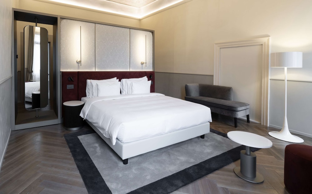 Radisson Collection Hotel, Palazzo Nani Venice — Hotel rooms in Venice, Veneto
