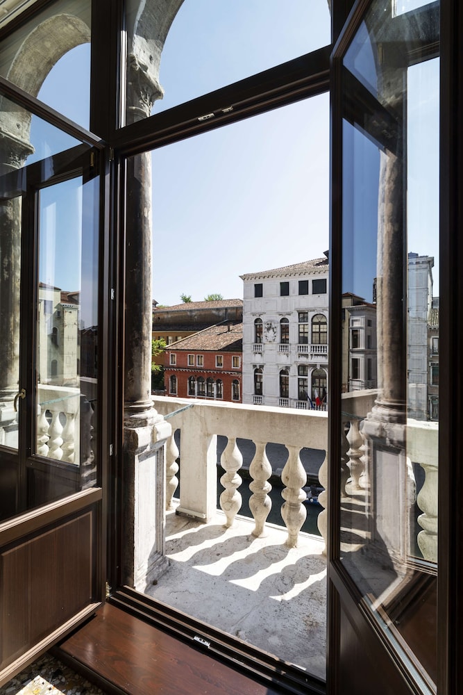 Radisson Collection Hotel, Palazzo Nani Venice - zdjęcie 4