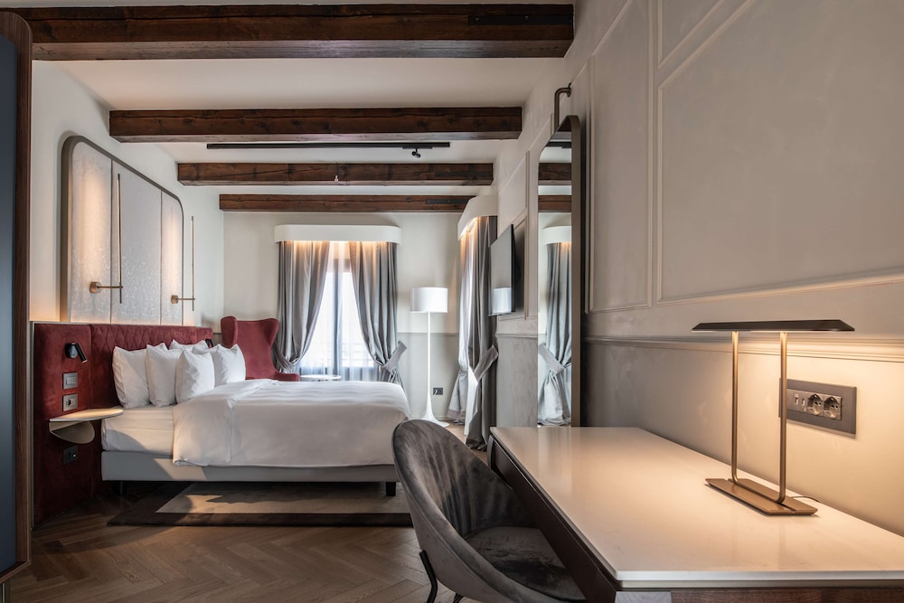 Radisson Collection Hotel, Palazzo Nani Venice — Hotel rooms in Venice, Veneto