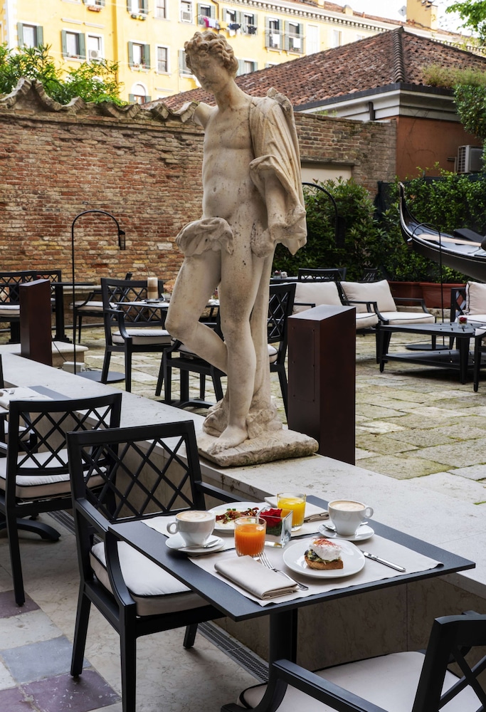 Radisson Collection Hotel, Palazzo Nani Venice — Restaurant & bars in Venice, Veneto