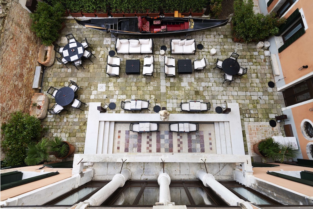 Radisson Collection Hotel, Palazzo Nani Venice — Restaurant & bars in Venice, Veneto
