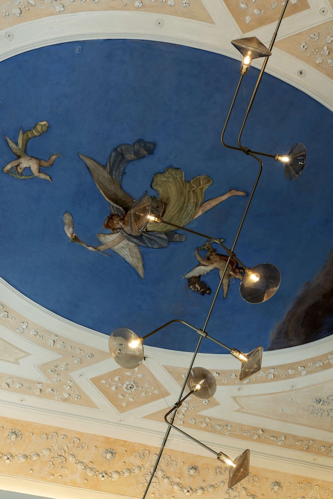 Radisson Collection Hotel, Palazzo Nani Venice — Hotel building in Venice, Veneto