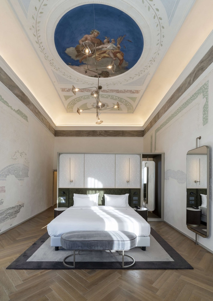 Radisson Collection Hotel, Palazzo Nani Venice — Hotel rooms in Venice, Veneto
