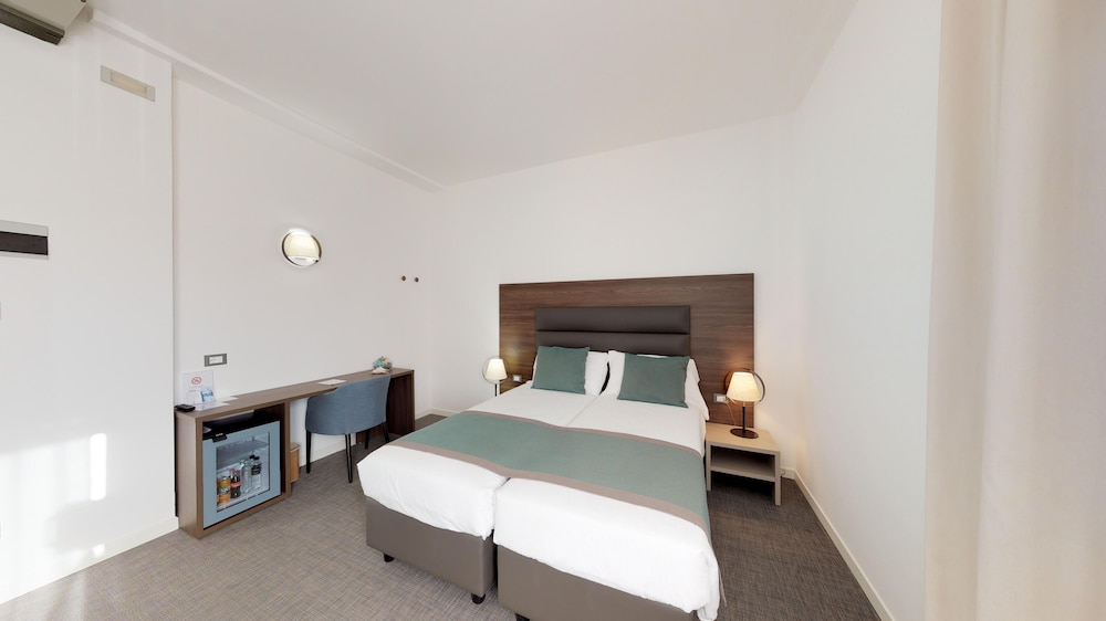 Hotel Villa Sorriso — Hotel rooms in Jesolo, Veneto