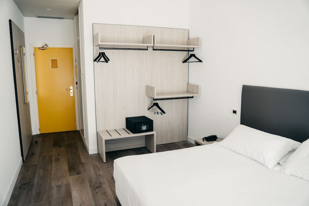 Hotel Villa Sorriso — Hotel rooms in Jesolo, Veneto