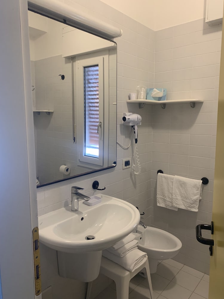 Hotel Villa Sorriso — Hotel rooms in Jesolo, Veneto