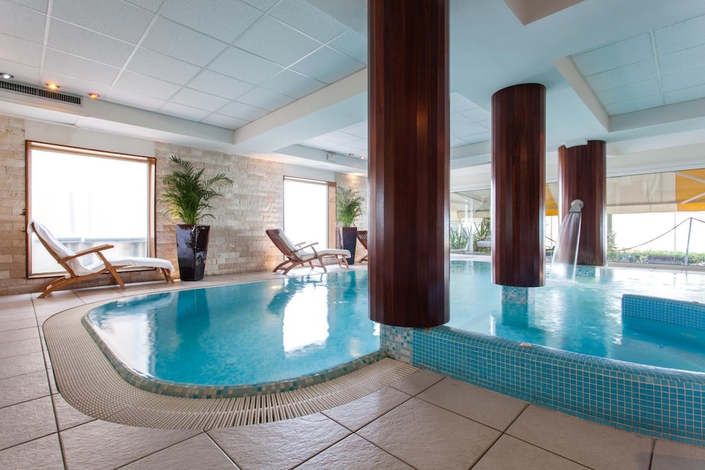 Hotel Villa Sorriso — Swimming pool in Jesolo, Veneto