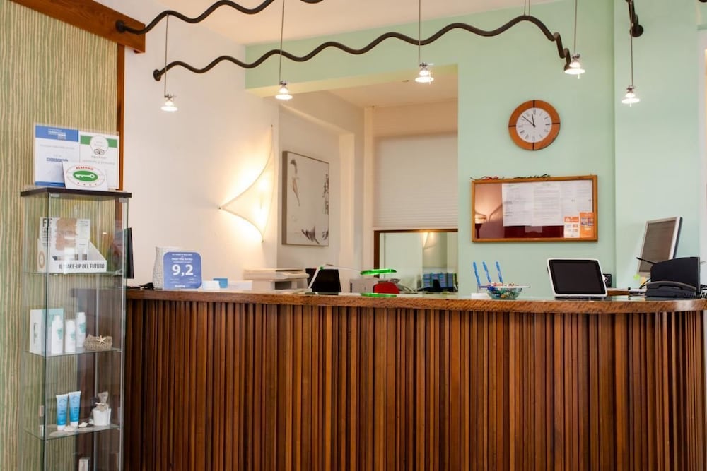 Hotel Villa Sorriso — Hotel building in Jesolo, Veneto