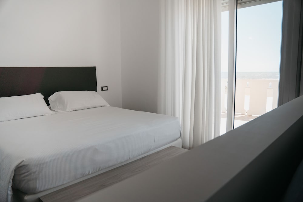Hotel Villa Sorriso — Hotel rooms in Jesolo, Veneto