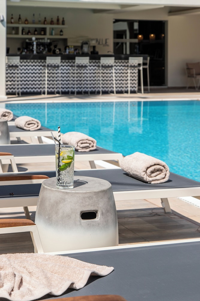 Kosea Boutique Hotel — Swimming pool in Kos Town, South Aegean