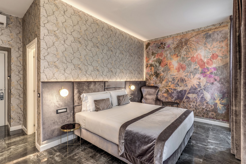 Apollo Boutique Hotel — Hotel rooms in Rome, Lazio