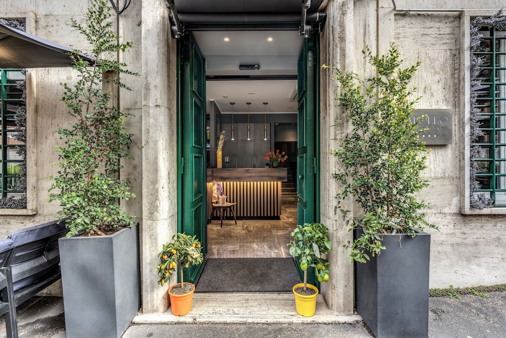 Apollo Boutique Hotel — Hotel building in Rome, Lazio