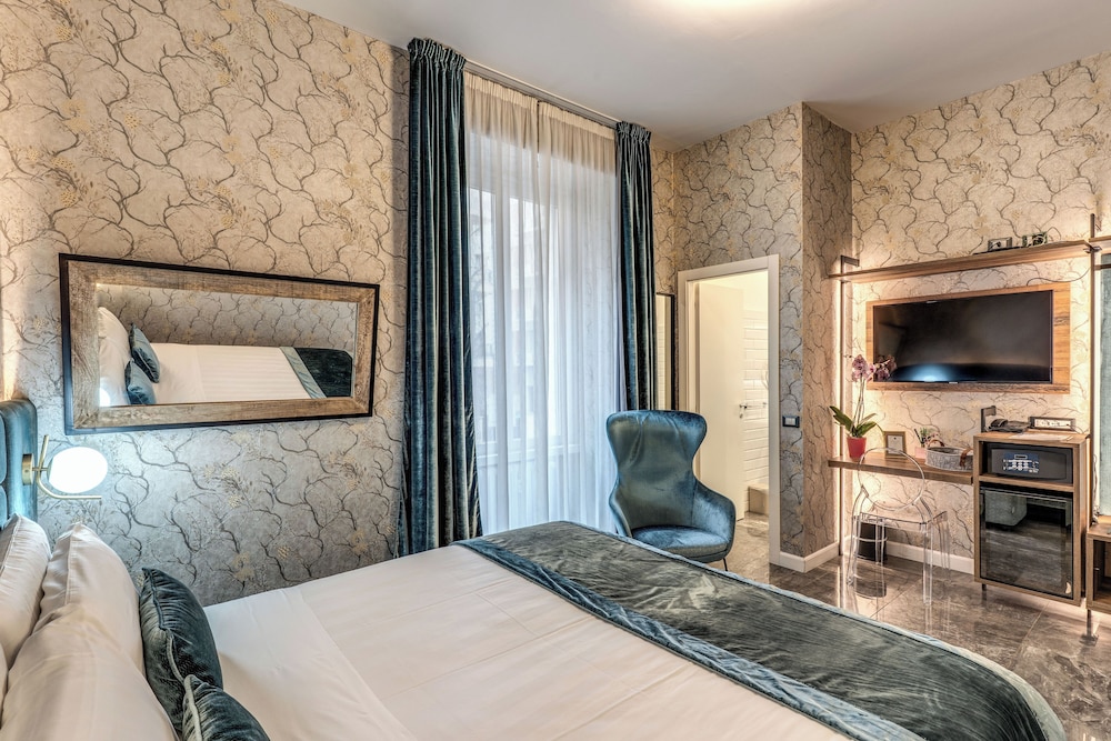 Apollo Boutique Hotel — Hotel rooms in Rome, Lazio