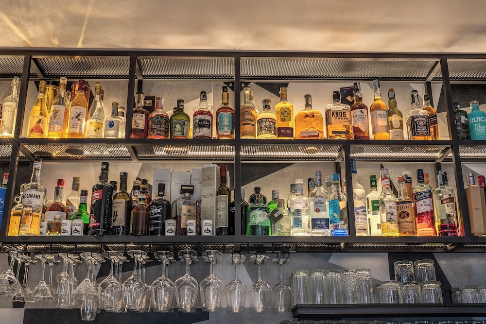 Apollo Boutique Hotel — Restaurant & bars in Rome, Lazio