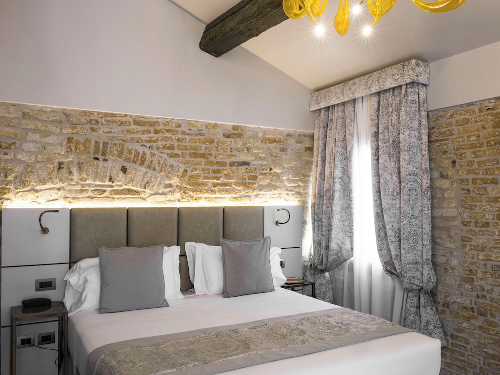 Hotel Aquarius Venice — Hotel rooms in Venice, Veneto
