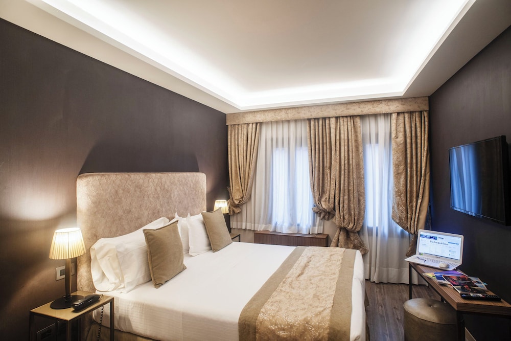 Hotel Aquarius Venice — Hotel rooms in Venice, Veneto