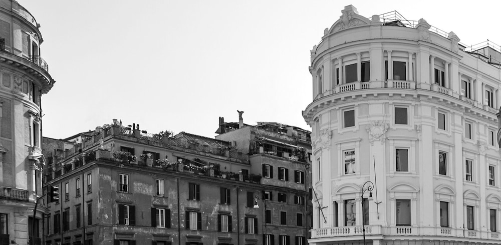 U-Visionary Roma Hotel — Hotel building in Rome, Lazio
