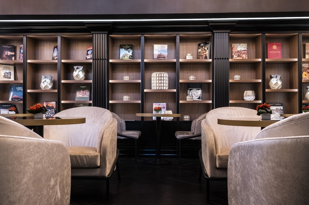 U-Visionary Roma Hotel — Restaurant & bars in Rome, Lazio