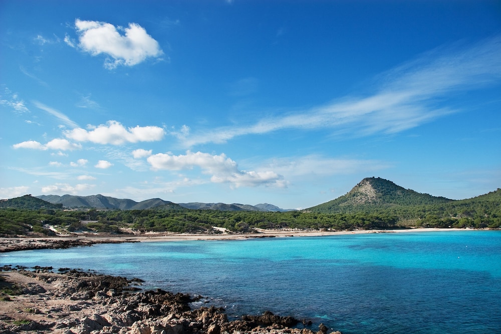 Hotel Bell Port — Beach in Cala Ratjada, Balearic Islands