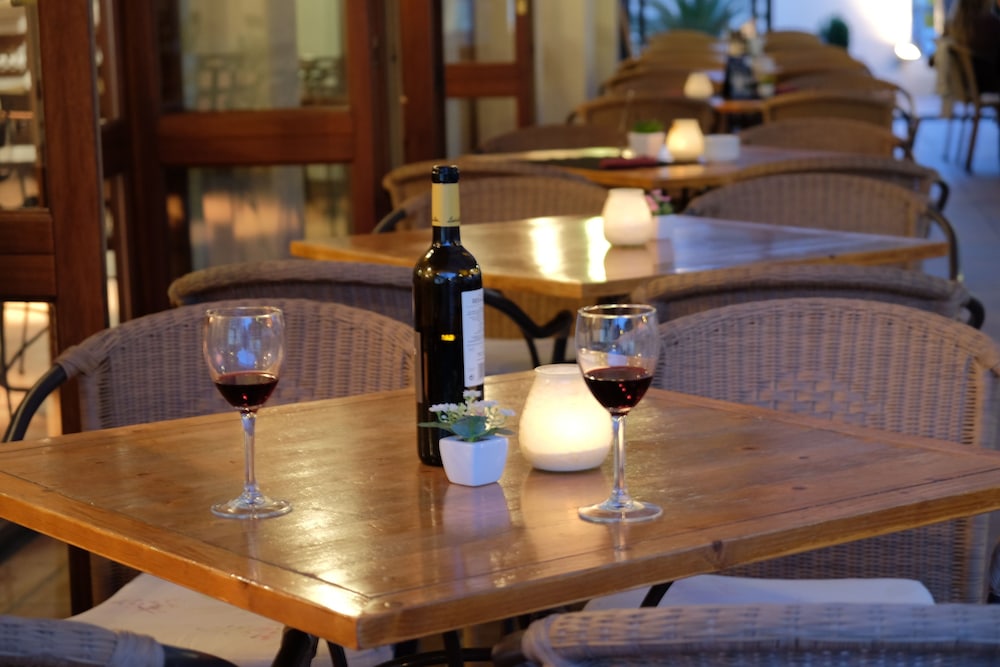 Hotel Bell Port — Restaurant & bars in Cala Ratjada, Balearic Islands