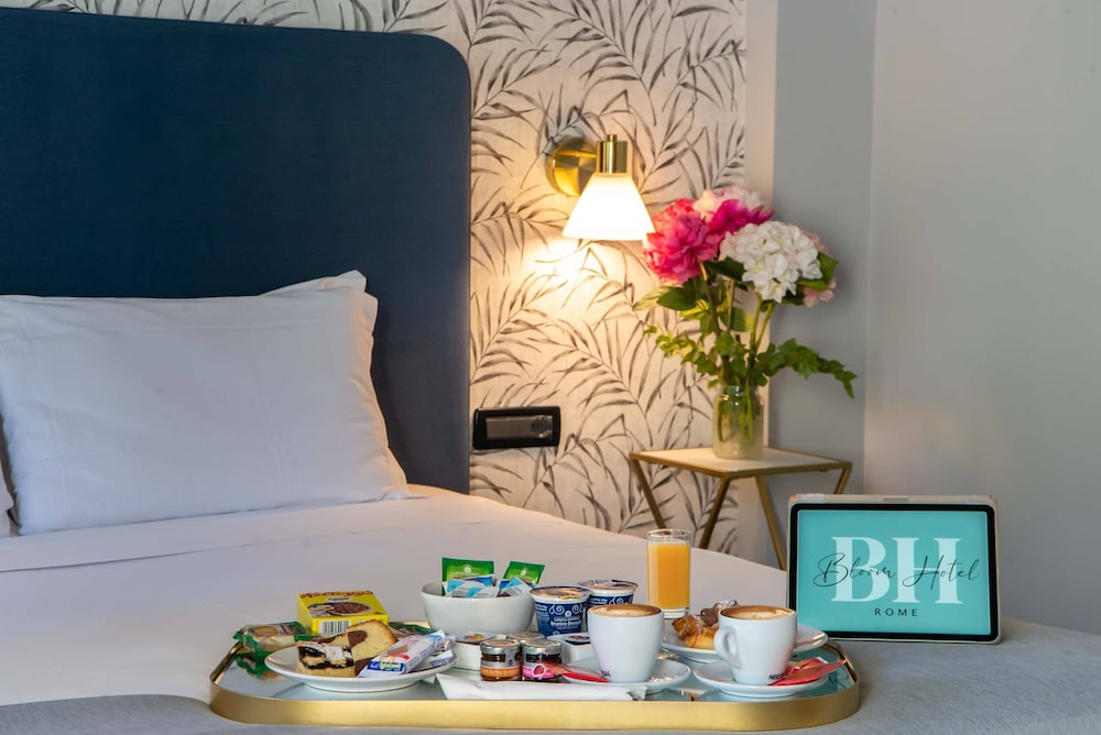 Bloom Hotel Rome — Hotel rooms in Rome, Lazio