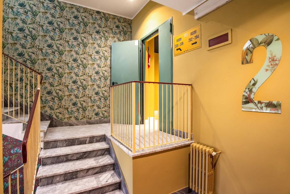 Bloom Hotel Rome — Hotel building in Rome, Lazio