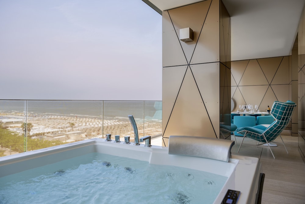The Promenade Luxury Wellness Hotel - zdjęcie 4