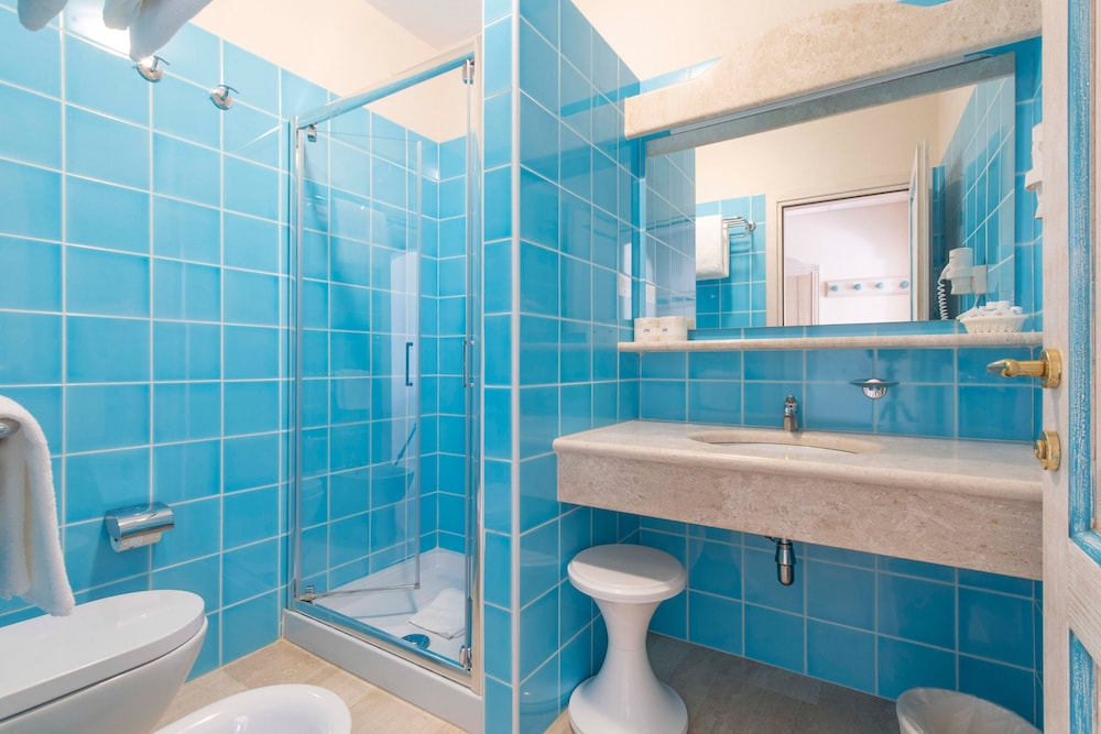 Hotel Cormorano — Hotel rooms in Arzachena, Sardinia
