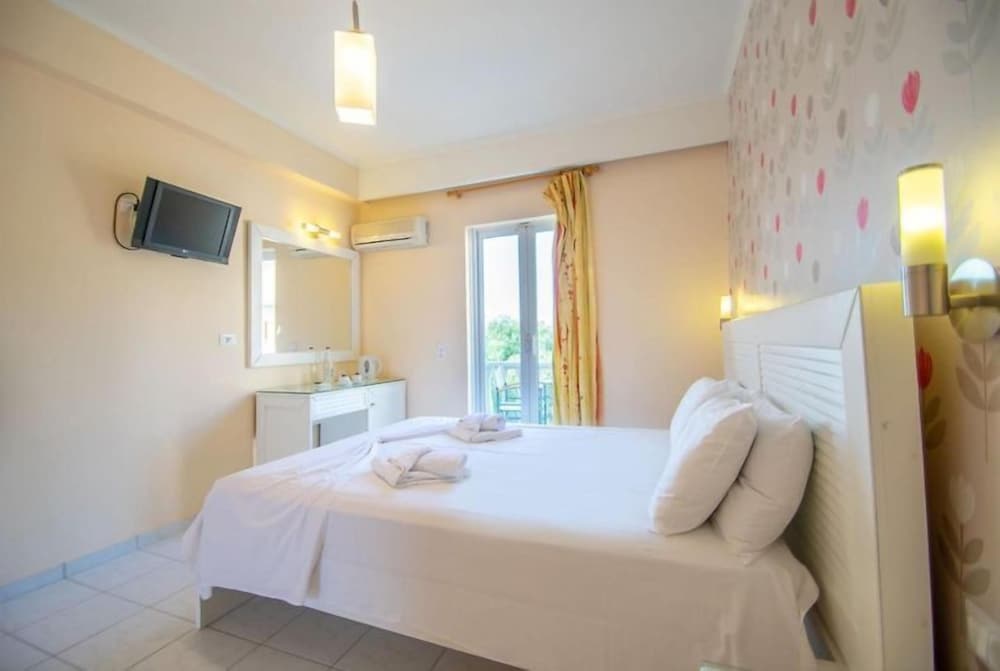 The Senses Tsilivi Hotel — Hotel rooms in Tsilivi, Ionian Islands