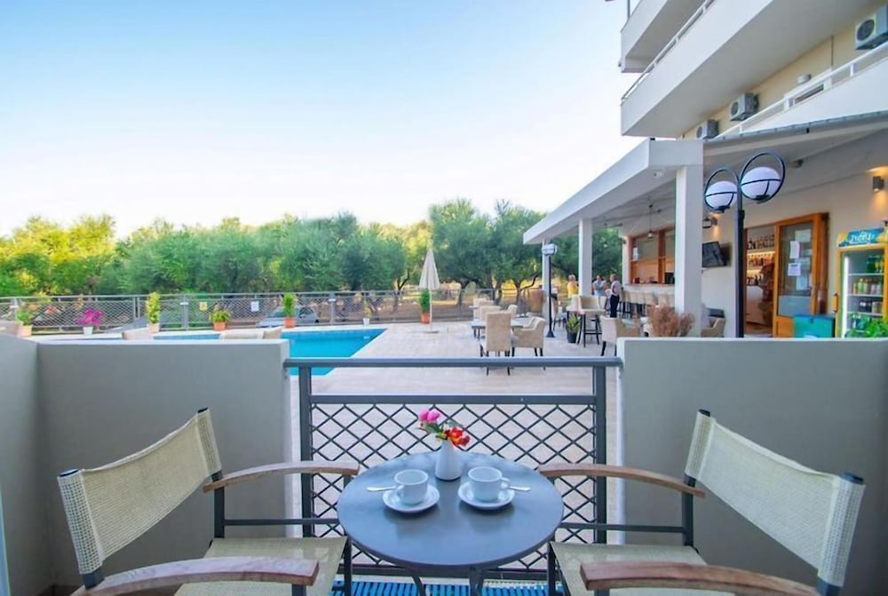 The Senses Tsilivi Hotel — Swimming pool in Tsilivi, Ionian Islands