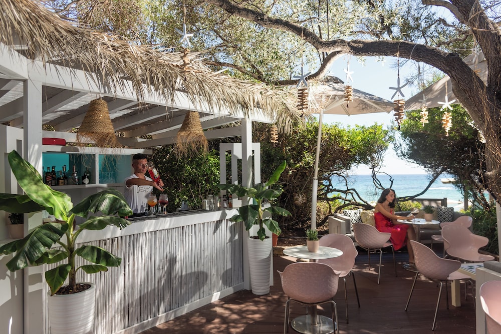 Forte Village Resort - Le Dune — Restaurant & bars in Santa Margherita di Pula, Sardinia