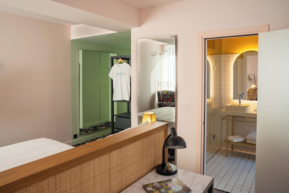 Mama Shelter Roma — Hotel rooms in Rome, Lazio