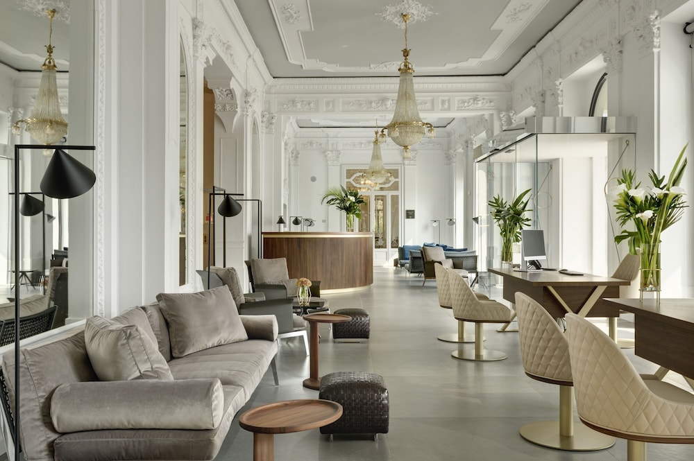 Grand Hotel Victoria Concept & Spa, by R Collection Hotels — Hotel building in Menaggio, Lombardy
