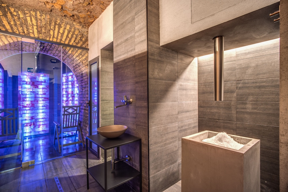 Hotel 77 Seventy-Seven — Facilities in Rome, Lazio