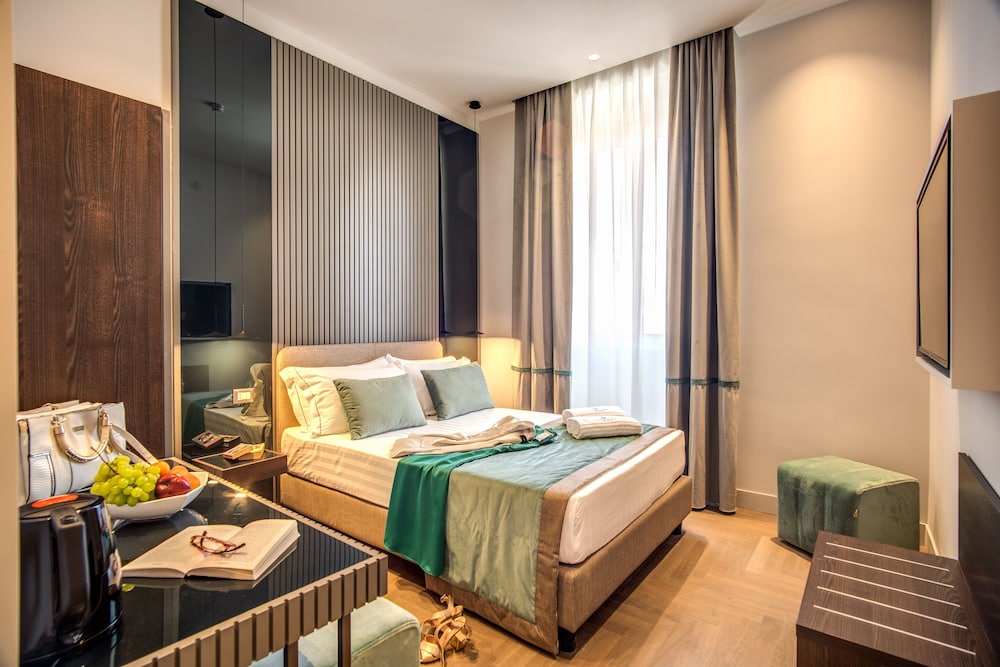Hotel 77 Seventy-Seven — Rooms in Rome, Lazio