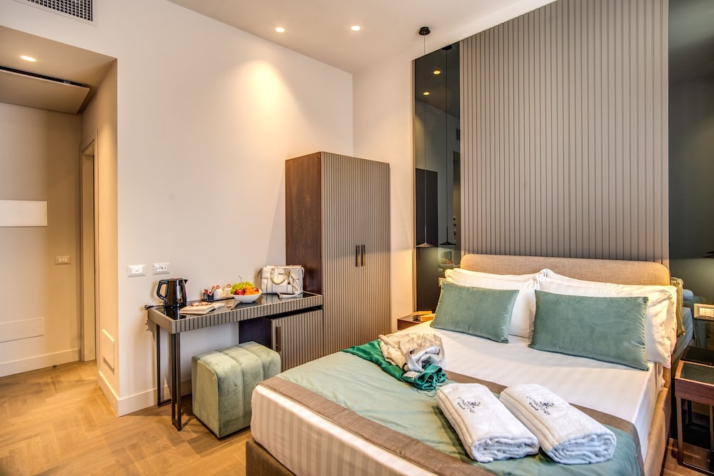 Hotel 77 Seventy-Seven — Rooms in Rome, Lazio